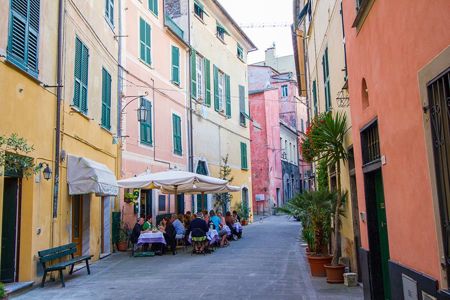 Where to Stay in Cinque Terre (And Which Town is Best for You)
